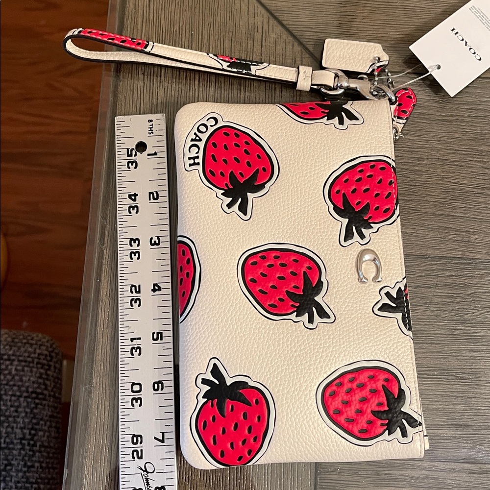 Coach Small Wristlet With Strawberry Print NWT CT892 - Picture 16 of 17